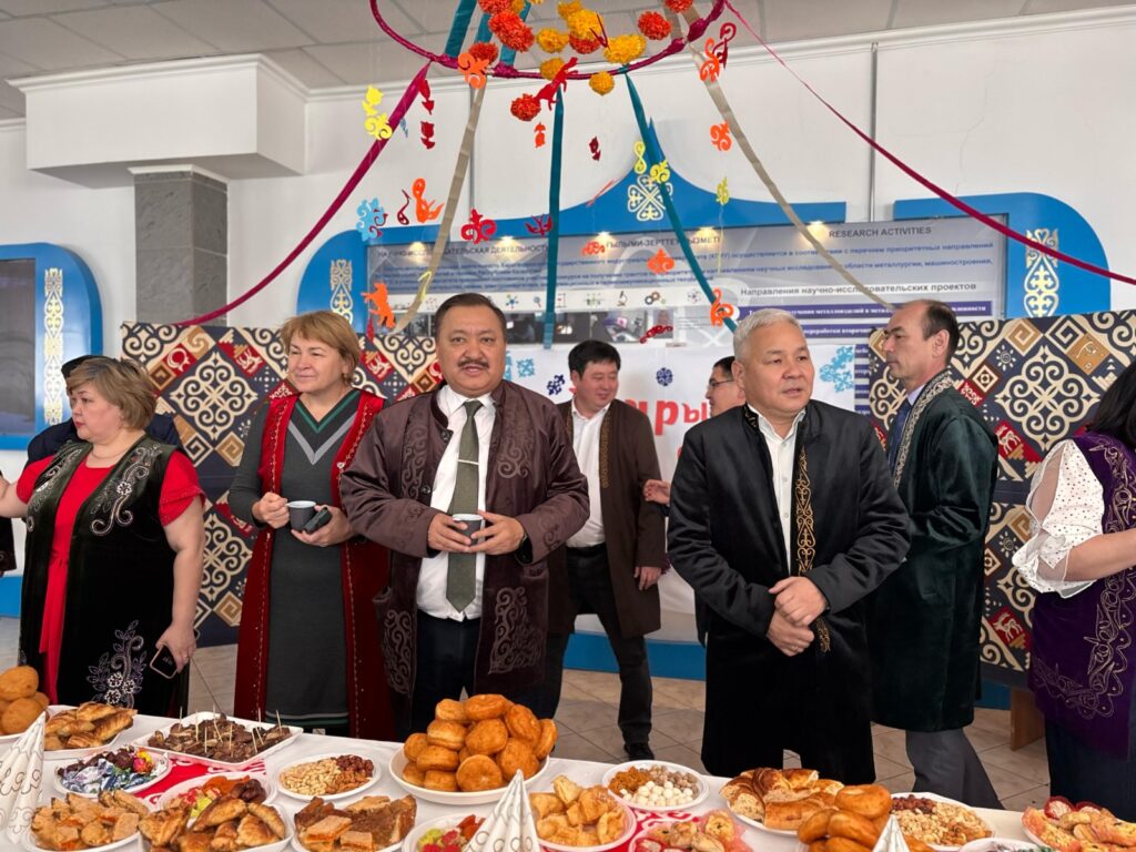 ҚАРИУ-ДА НАУРЫЗНАМА