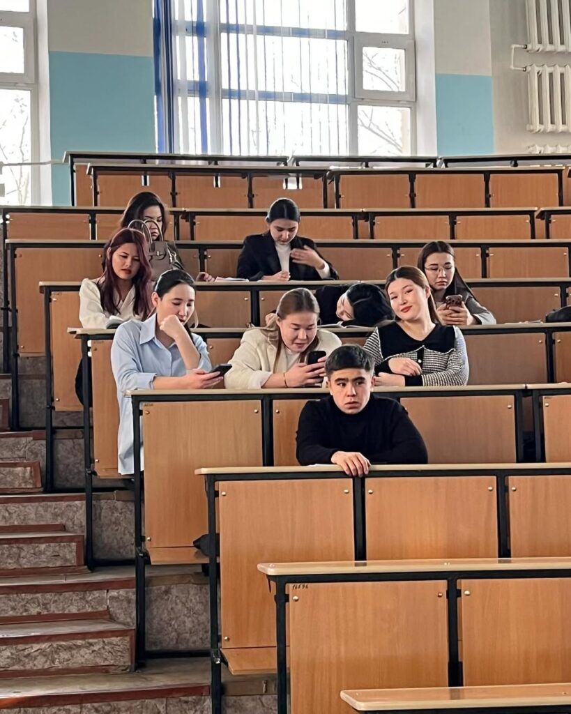 ҚАРИУДА «СУИЦИДТІК МІНЕЗ-ҚҰЛЫҚТЫҢ ПСИХОЛОГИЯЛЫҚ СЕБЕПТЕРІ» ТАҚЫРЫБЫНДА СЕМИНАР ТРЕНИНГ ӨТТІ