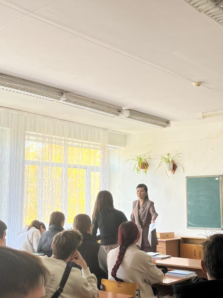 «ЖАСАНДЫ ИНТЕЛЛЕКТ ТЕХНОЛОГИЯЛАРЫ» КАФЕДРАСЫНЫҢ КӘСІПТІК БАҒДАР БЕРУ ЖҰМЫСЫ