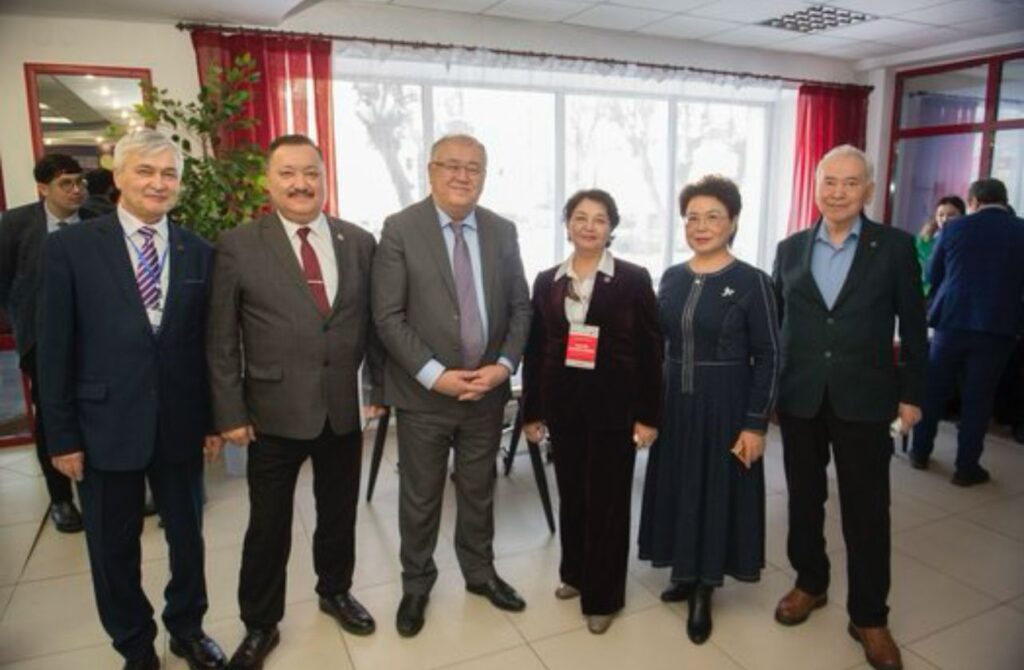 ҚАРАҒАНДЫДАҒЫ ХАКАТОНДА ҚАРИУ ЖОБАСЫ ЕКІНШІ ОРЫНҒА ИЕ БОЛДЫ