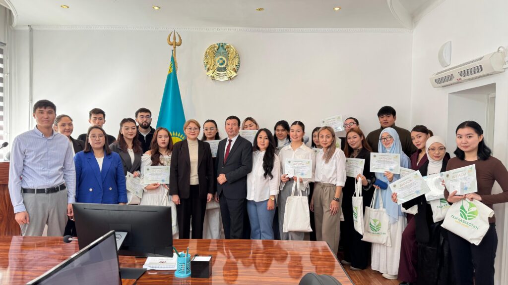 ҚАРИУ — «ЭКОСАНА» ЭКОЛОГИЯЛЫҚ ОНЛАЙН-ОЛИМПИАДАСЫНЫҢ КӨШБАСШЫСЫ