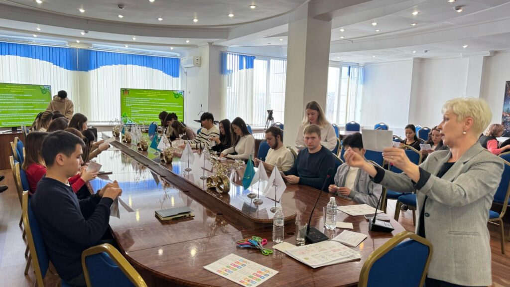 ҚАРАҒАНДЫ ИНДУСТРИЯЛЫҚ УНИВЕРСИТЕТІНІҢ СТУДЕНТТЕРІ ОҚУДАҒЫ БІР КҮНДЕРІН ТОЛЫҒЫМЕН ҚОРШАҒАН ОРТАНЫ САҚТАУҒА АРНАДЫ