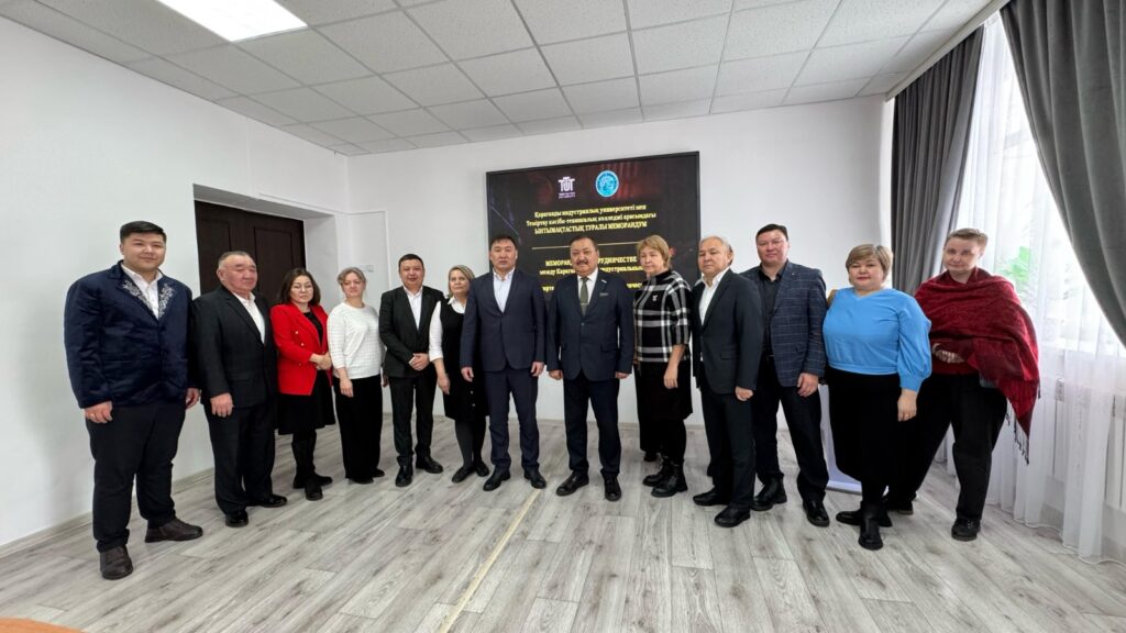 ЖҰМЫСШЫ МАМАНДЫҚТАРЫ ЖЫЛЫ: ҚАРИУ КОЛЛЕДЖДЕРМЕН ЫНТЫМАҚТАСТЫҚТЫ НЫҒАЙТАДЫ