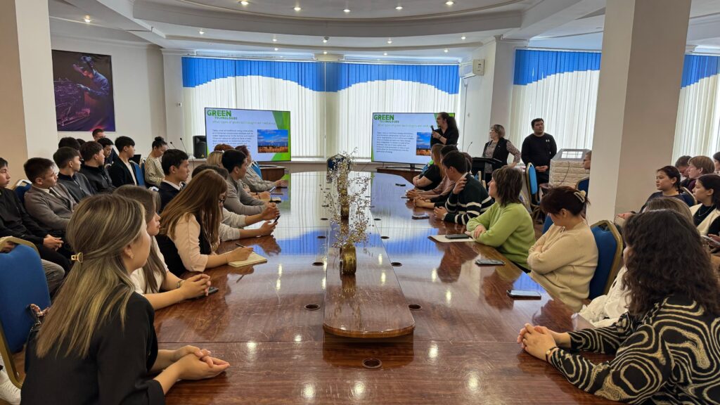 ҚАРИУ СТУДЕНТТЕРІ «ЖАСЫЛ» ЭНЕРГИЯ ЖОБАСЫН ЖҮЗЕГЕ АСЫРУДА