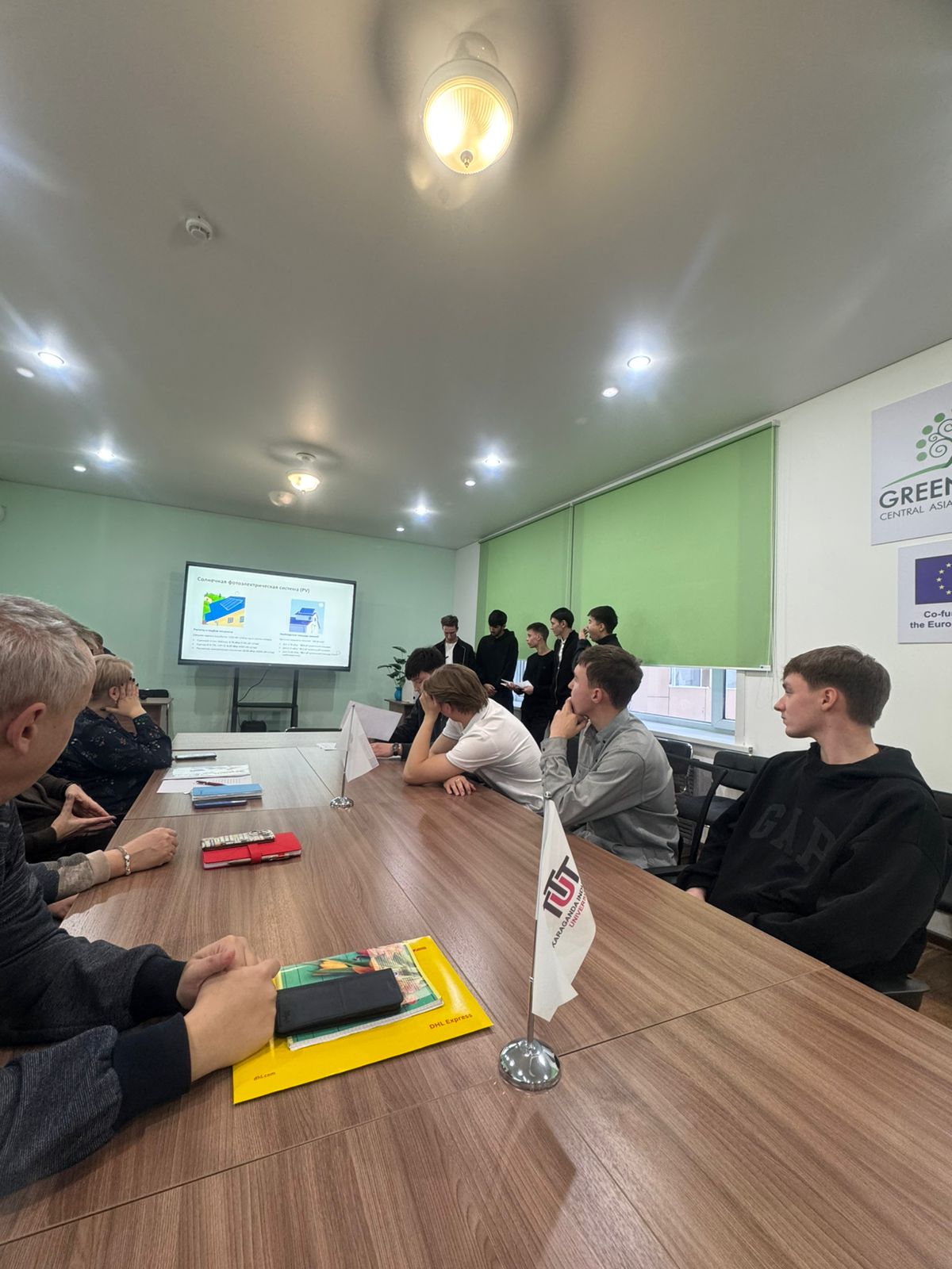 Жаңа жылдарыңызбен!